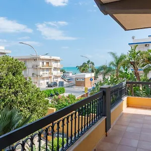 Cozy With Private Parking Marina di Ragusa